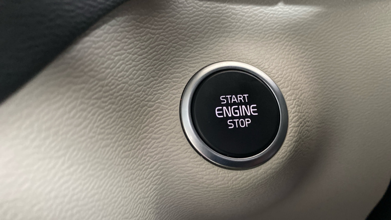 Volvo Xc40 1.5 T5 Recharge PHEV Ultimate Dark 5dr Auto Estate